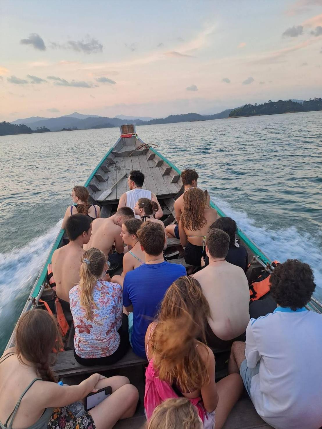 Khao Sok Inn Hostel Khao Sok National Park Ngoại thất bức ảnh